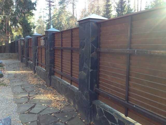 Облицовка ворот натуральным камнем