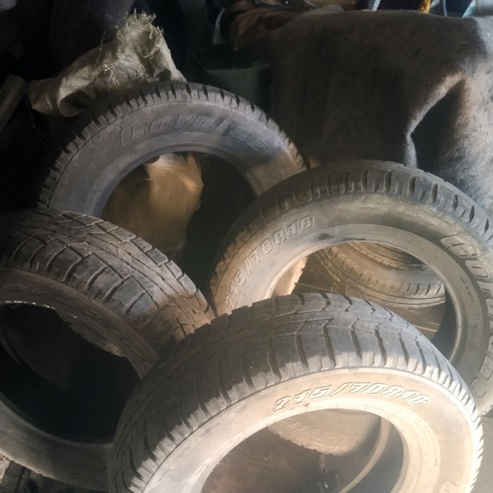 Шины летнии 215/70/16