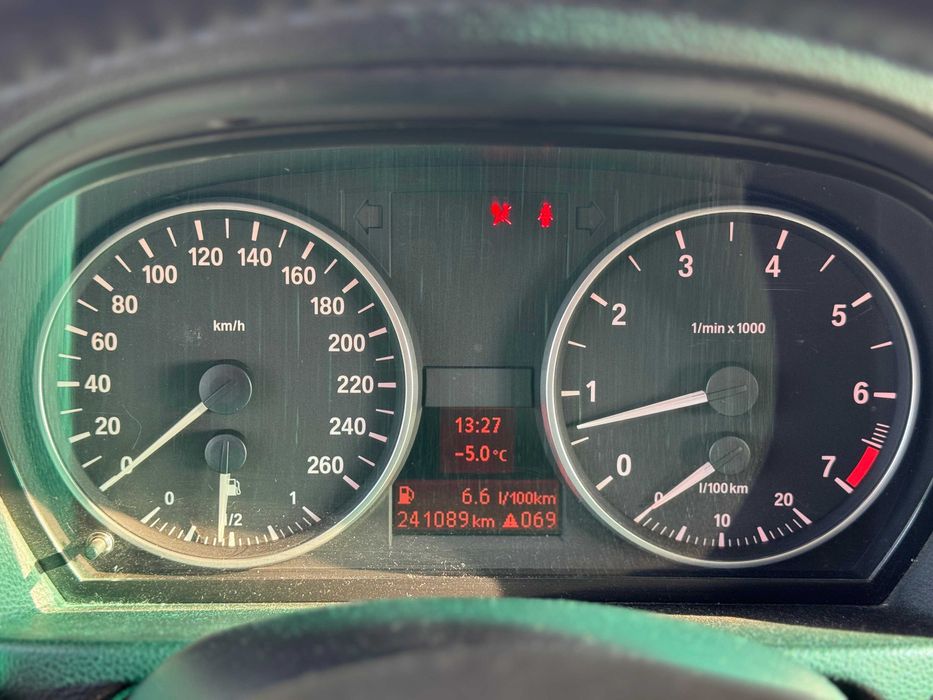 BMW 318 i E90 Propietar