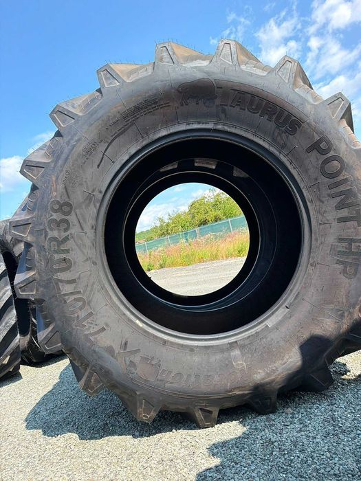 OCAZIE TAURUS Cauciucuri tractor 710/70r38 si fata 600/65r28 anvelope tractor John Deere Fendt Case IH New Holland Massey Ferguson Deutz-Fahr Valtra
