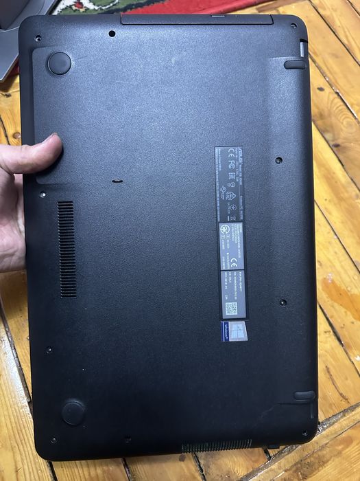 noutbook sotiladi arzon narxda