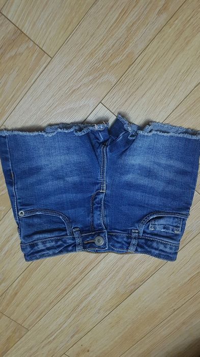 Pantaloni scurti Zara pentru 6 ani(116 cm)