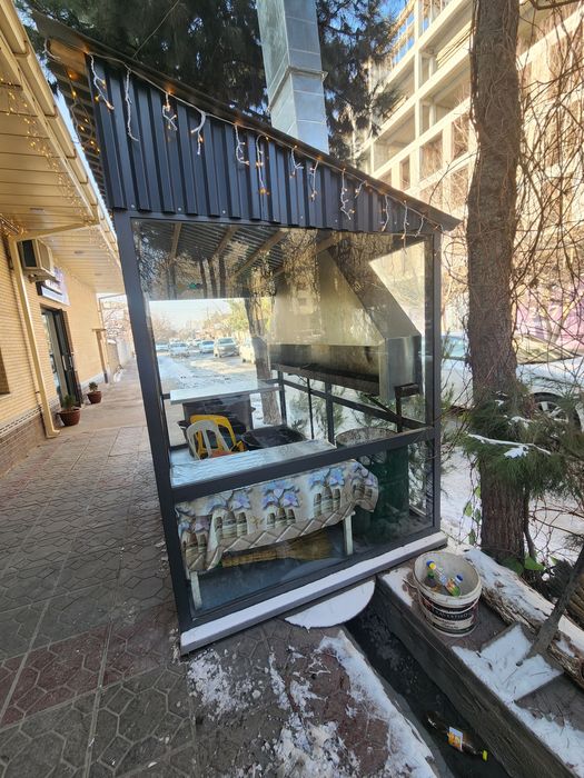 Продаётся бутка для кафе коленный стекло безопасный