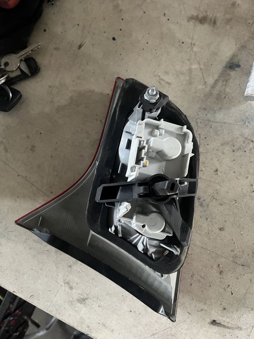 Stop stanga haion Audi a4 b7