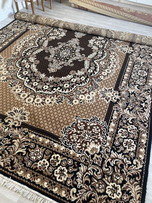 Ковер в хорошем состоянии