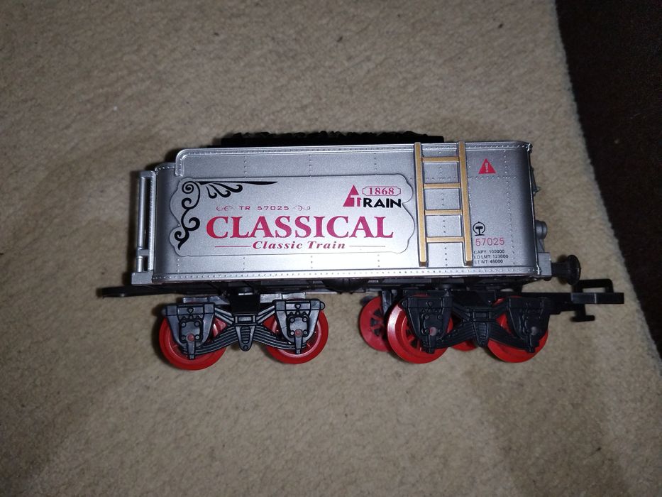 Vand un trenulet pentru copii