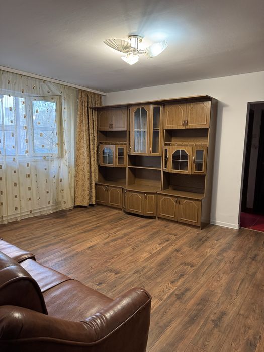 Inchiriez apartament 2 camere   Trgoviste micro 111