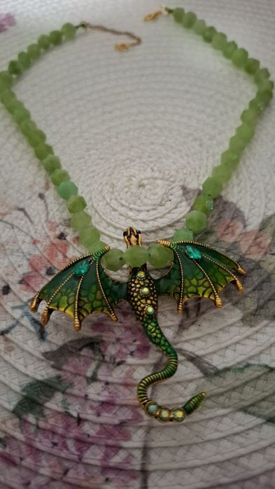 Colier peridot fațetat cu dragon 43 cm lungime reglabil
