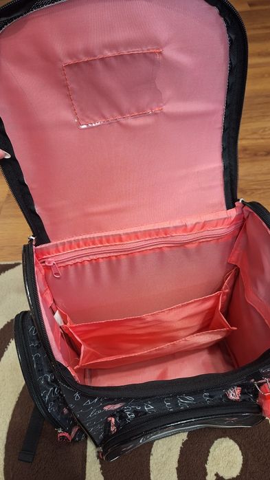 Ученическа раница балерина
Ученическа ергономична раница Derform Ball