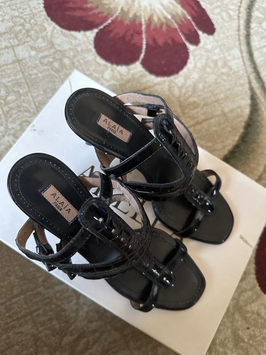 Продам туфли от Alaia