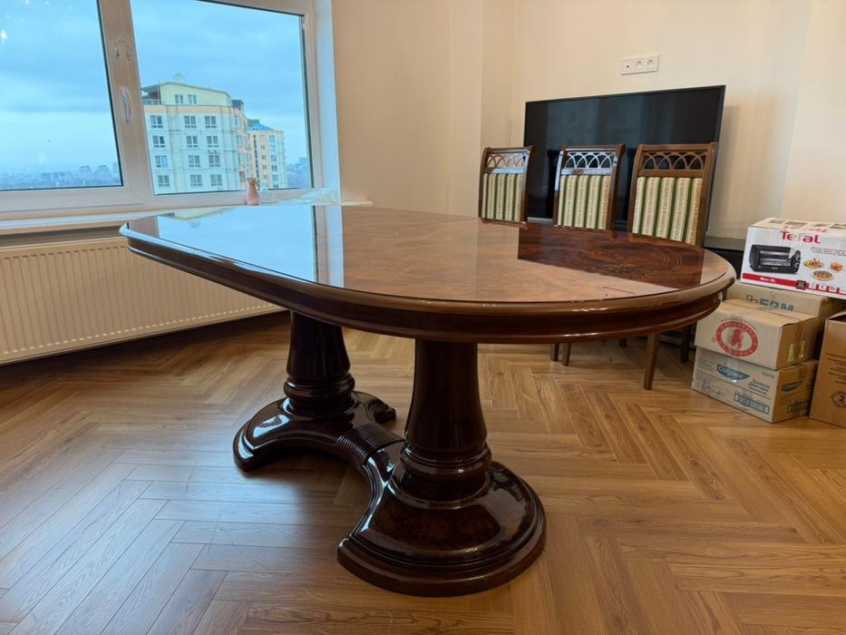 Стол от гарнитура