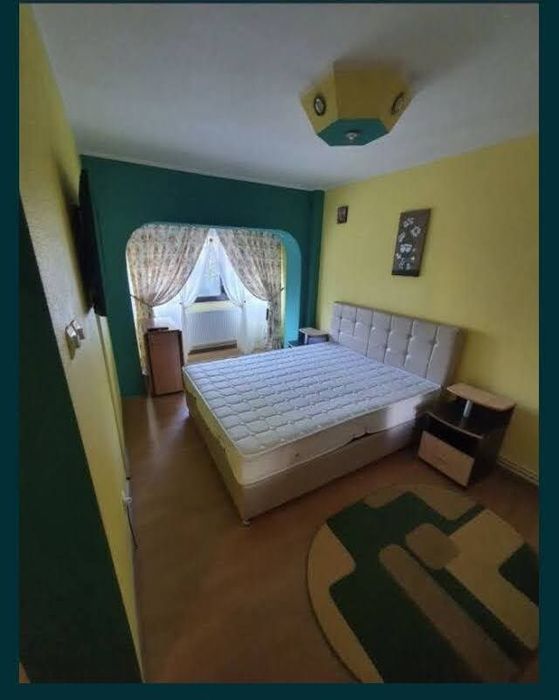 Vand Apartament Micro 21
