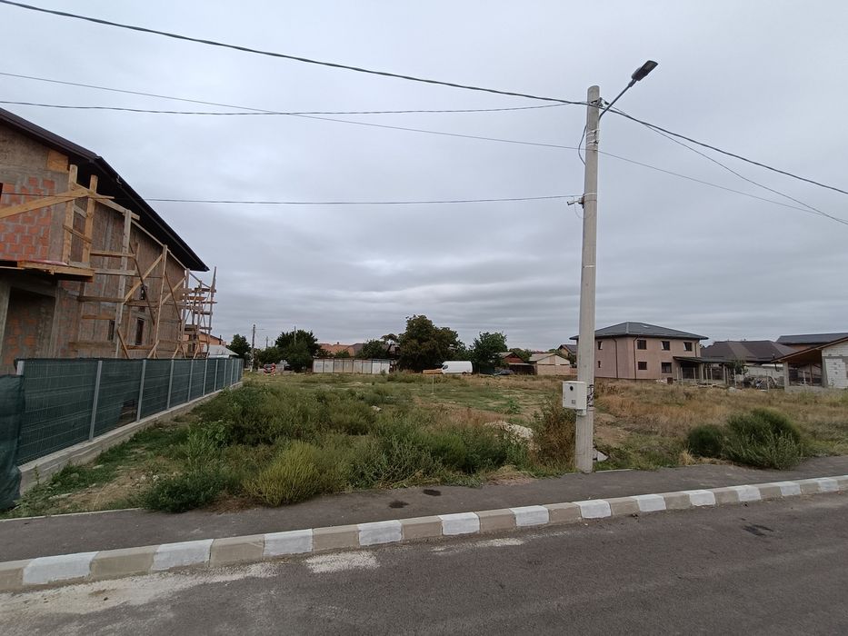 Teren intravilan 500 mp