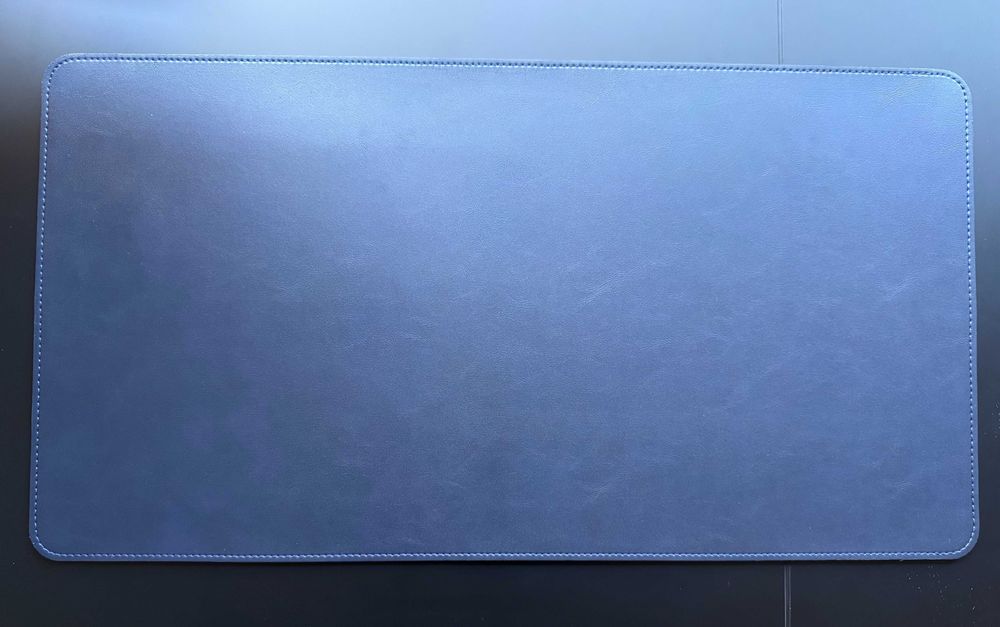 Подложка за бюро Satechi Premium, синя, 68 x 31.4