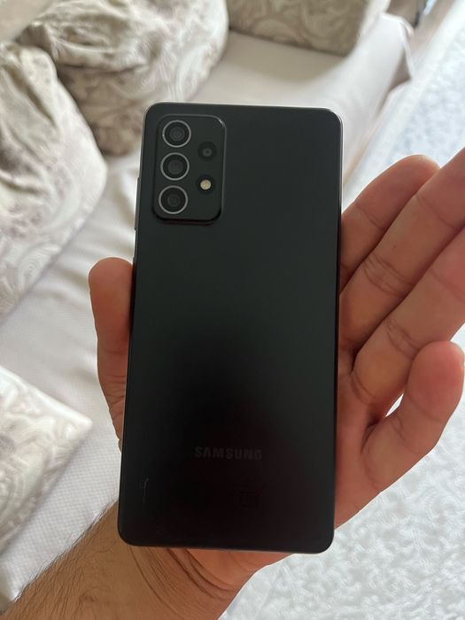 Продам Samsung A72 8/256