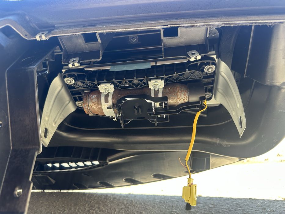 Табло със десен airbag за VW Golf Plus