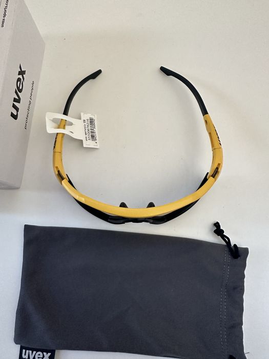 UVEX Sportstyle 228