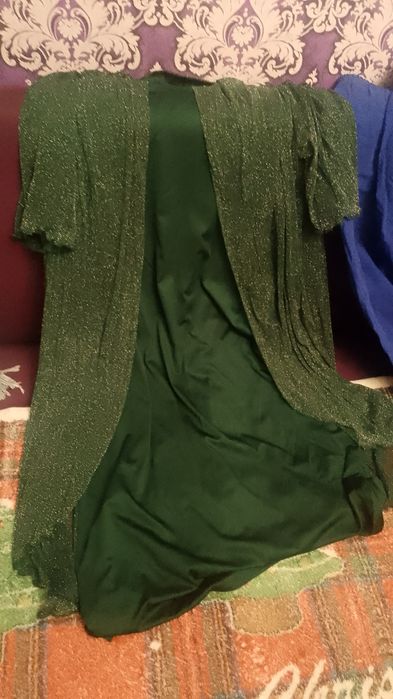 Платье нарядное  ,люрекс,зеленое