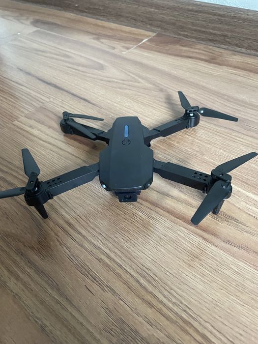 Продам дрон с камерой