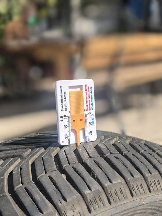 Mishelin CrossClimate 225/55 16