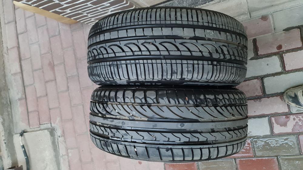Пара баллонов 225 50 R17 лето