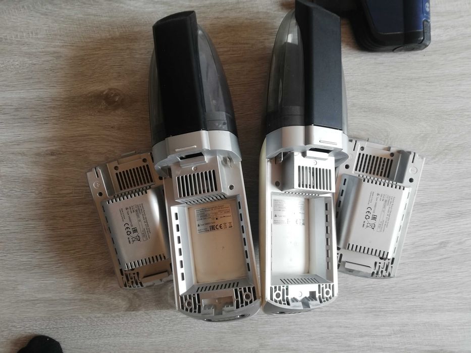 2 броя Прахосмукачка Bosch Readyy,y 20.4V