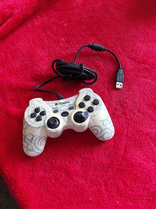 Joystick  / manetă pentru jocuri