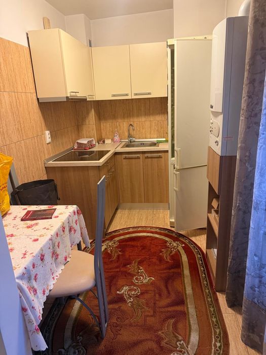 Închiriez apartament