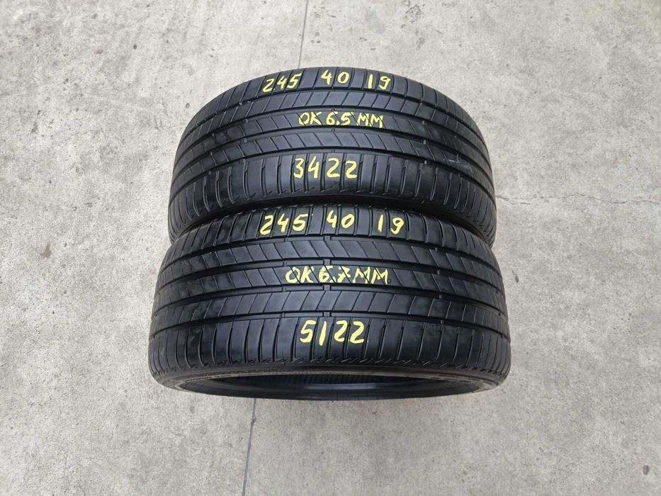 Doua anvelope vara 245 40 19 bridgestone turanza T005 dot 2022