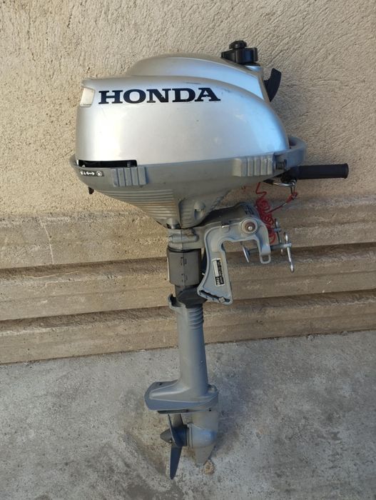 Извънбордов двигател за лодка