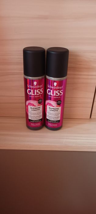 2броя спрей балсам Gliss Supreme Lenght. Двата броя за 6 евро.