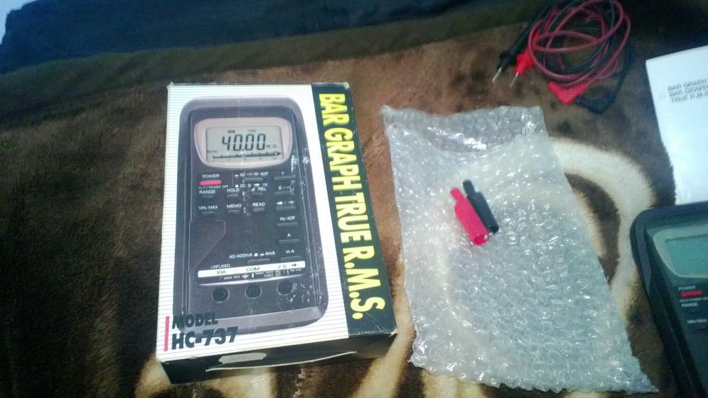 Multimetru profesional cu taste si memorie HC 737 nou