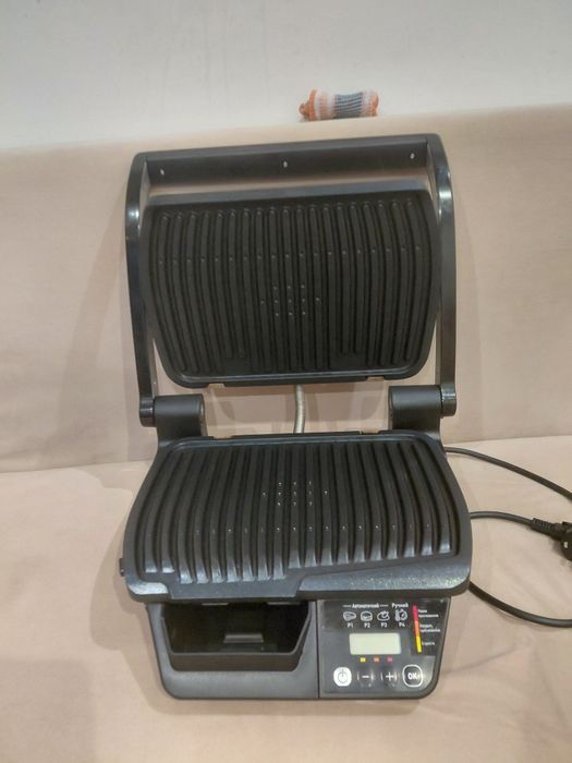 Продавам OptiGrill Tefal