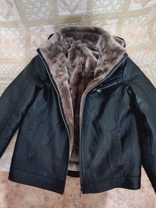 Продам кожаную куртку