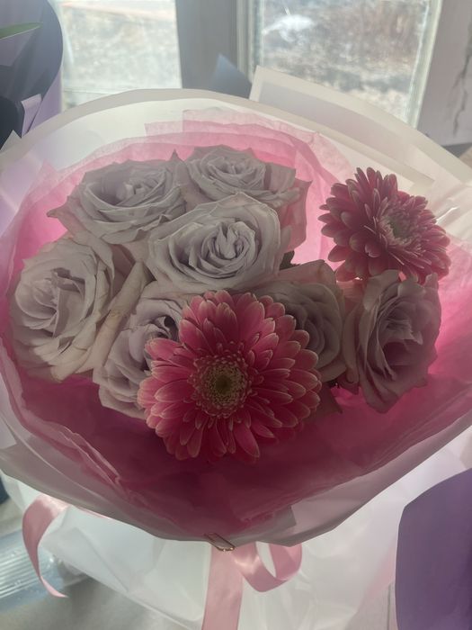 гүлдер сатылады,