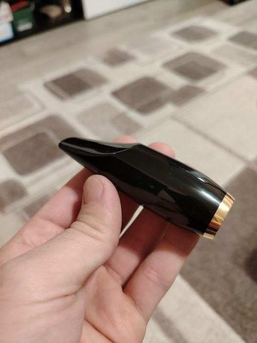 Vând muștiuc saxofon