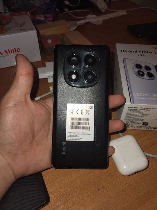 Продам срочно телефон