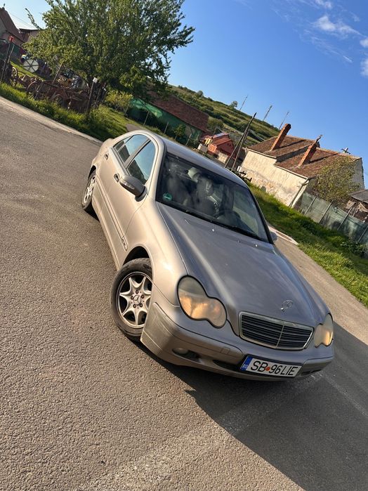 Mercedes c220 cdi an 2004