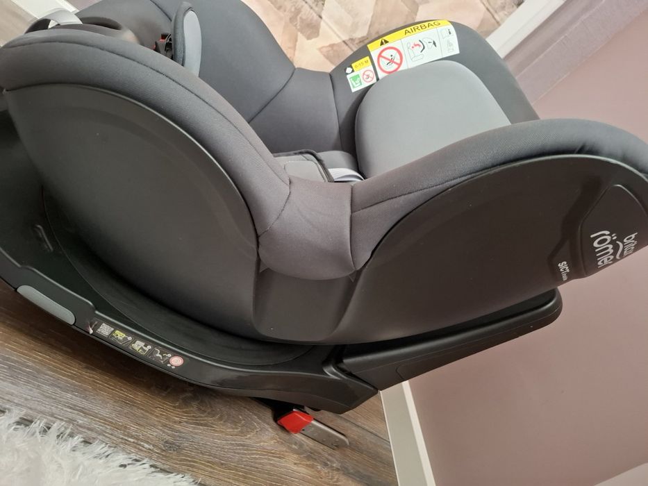 Продавам детско столче Britax Romer I size