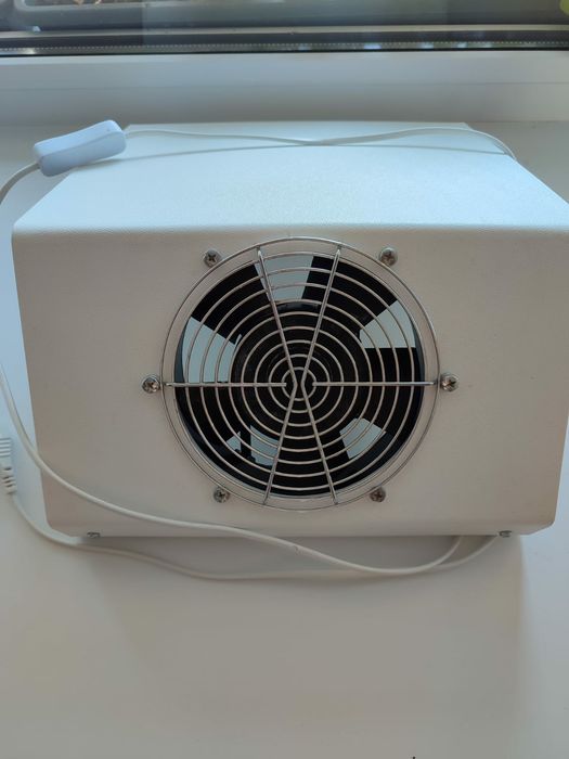 Пылесос для маникюра " космос"