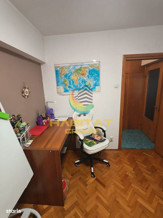 Apartament 3 camere, semidecomandat, Metrou Parc Tineretului