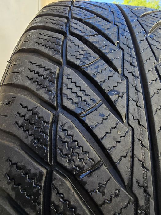 Goodyear 255/50/19