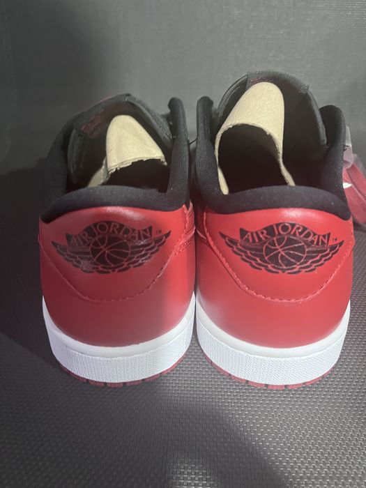 Jordan 1 low bred