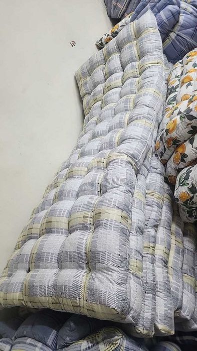 Матрасы пахтали ва комплект постельное белье потом цех