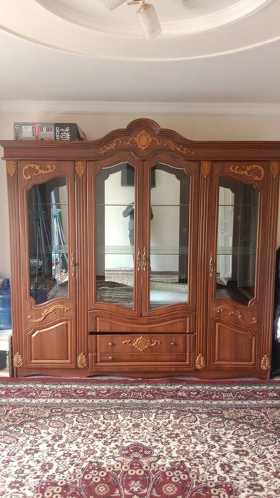 Mebel arzonga beriladi