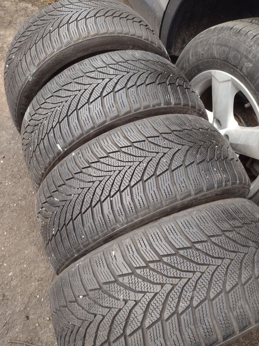 Перфектни 4бр.215/40/17 Nexen WS2 dot4119