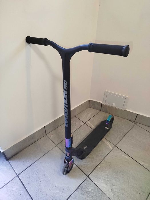 Trotinetă Raven Evolution Pro în stare foarte bună