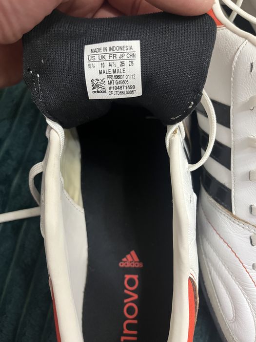 Кроссовки Adidas