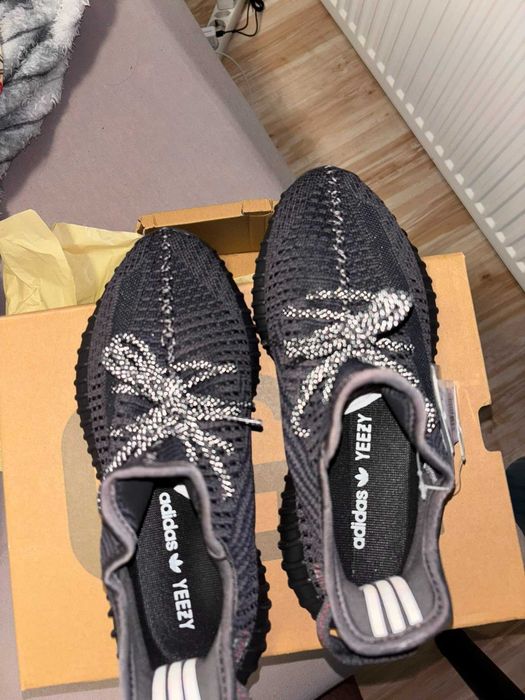 Yeezy 350 v2 Black/White/Blue/gray