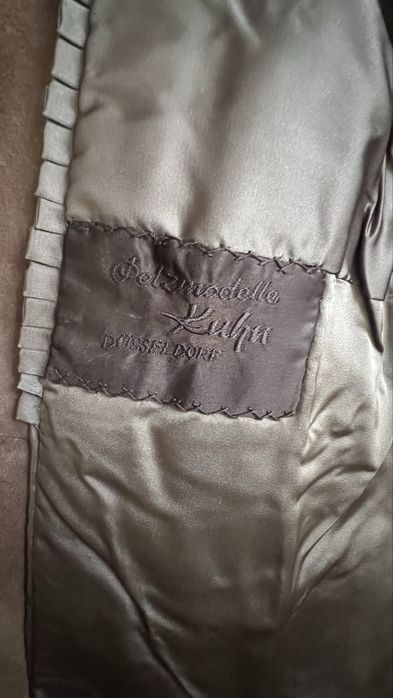Vând haină din blană naturală de nurcă – Fabricată în Düsseldorf, Germania